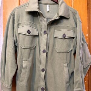 Zenana Olive Green Oversized Fleece Shacket w/Elbow Patches Woman’s Small